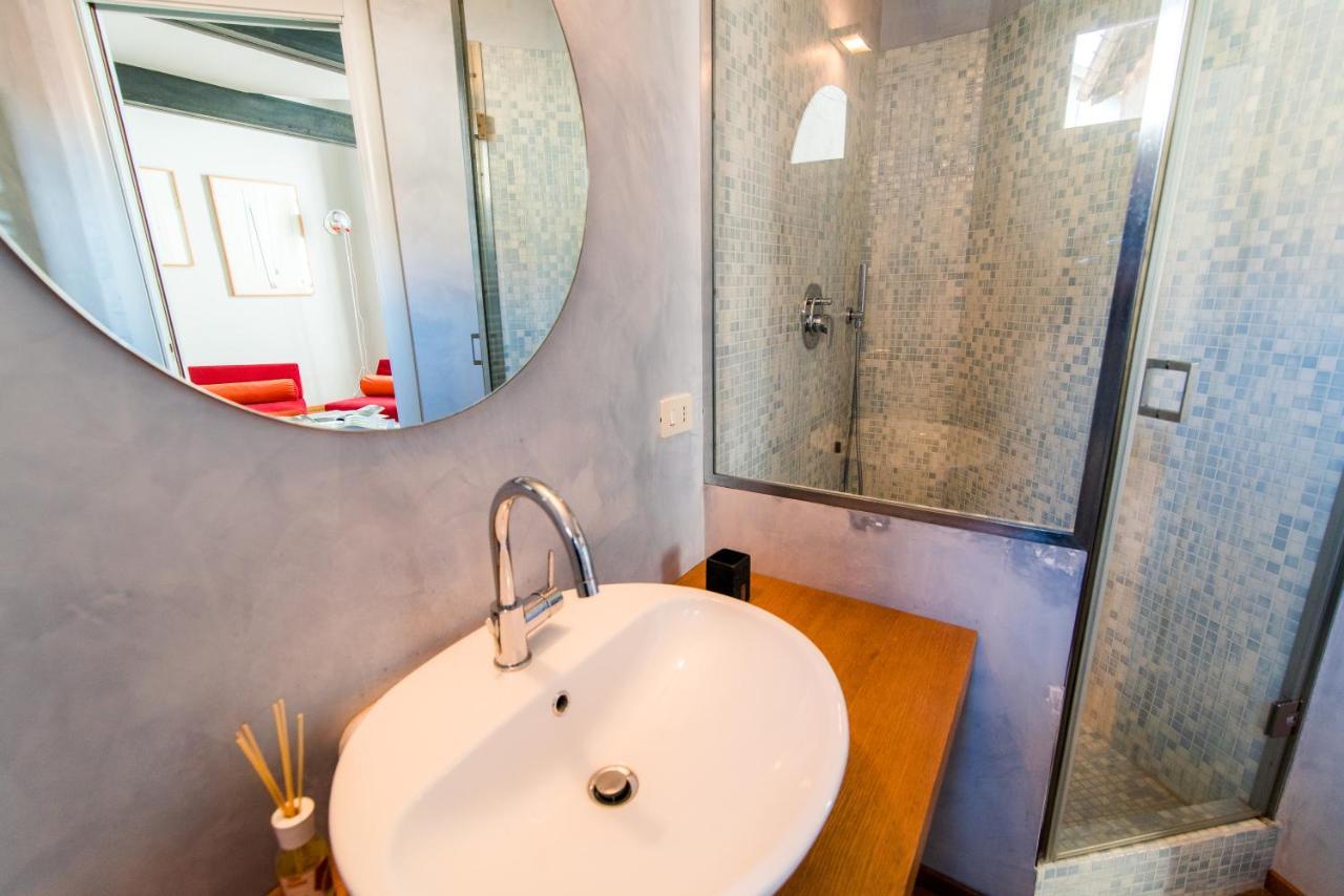 Antica Via Volta - The House Of Travelers Apartment Como Bagian luar foto