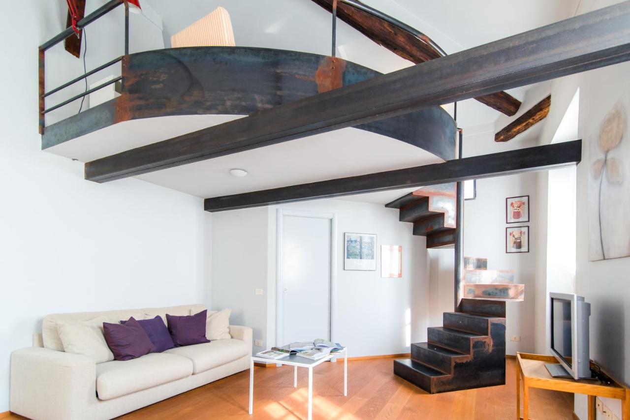 Antica Via Volta - The House Of Travelers Apartment Como Bagian luar foto