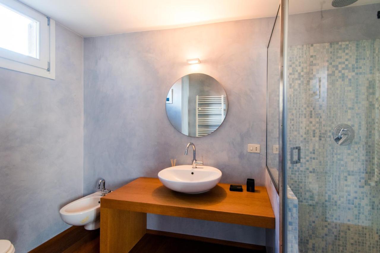 Antica Via Volta - The House Of Travelers Apartment Como Bagian luar foto
