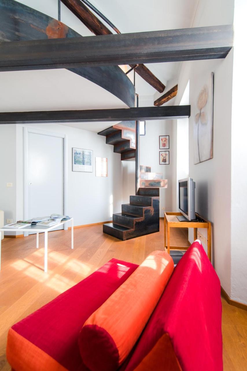 Antica Via Volta - The House Of Travelers Apartment Como Bagian luar foto