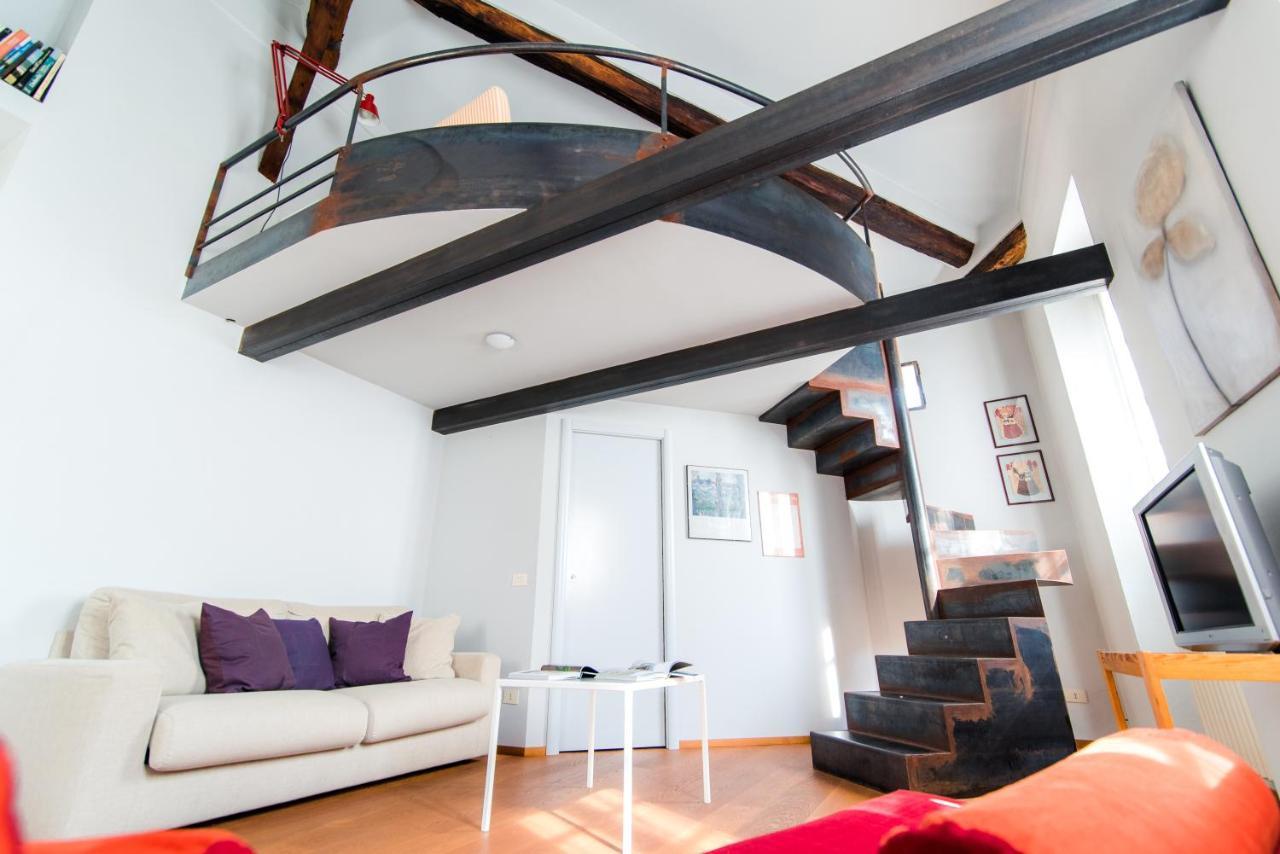 Antica Via Volta - The House Of Travelers Apartment Como Bagian luar foto